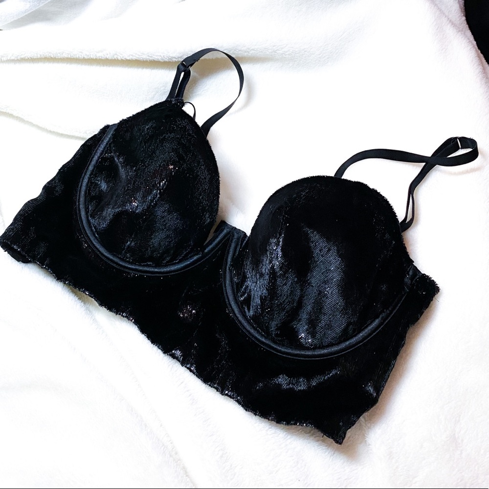 nwt Victoria’s Secret sparkly velvet bustier bra